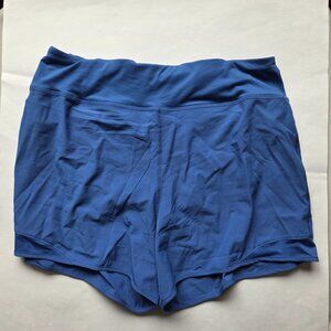 New without tags Rabbit 4" Tried n' True Shorts